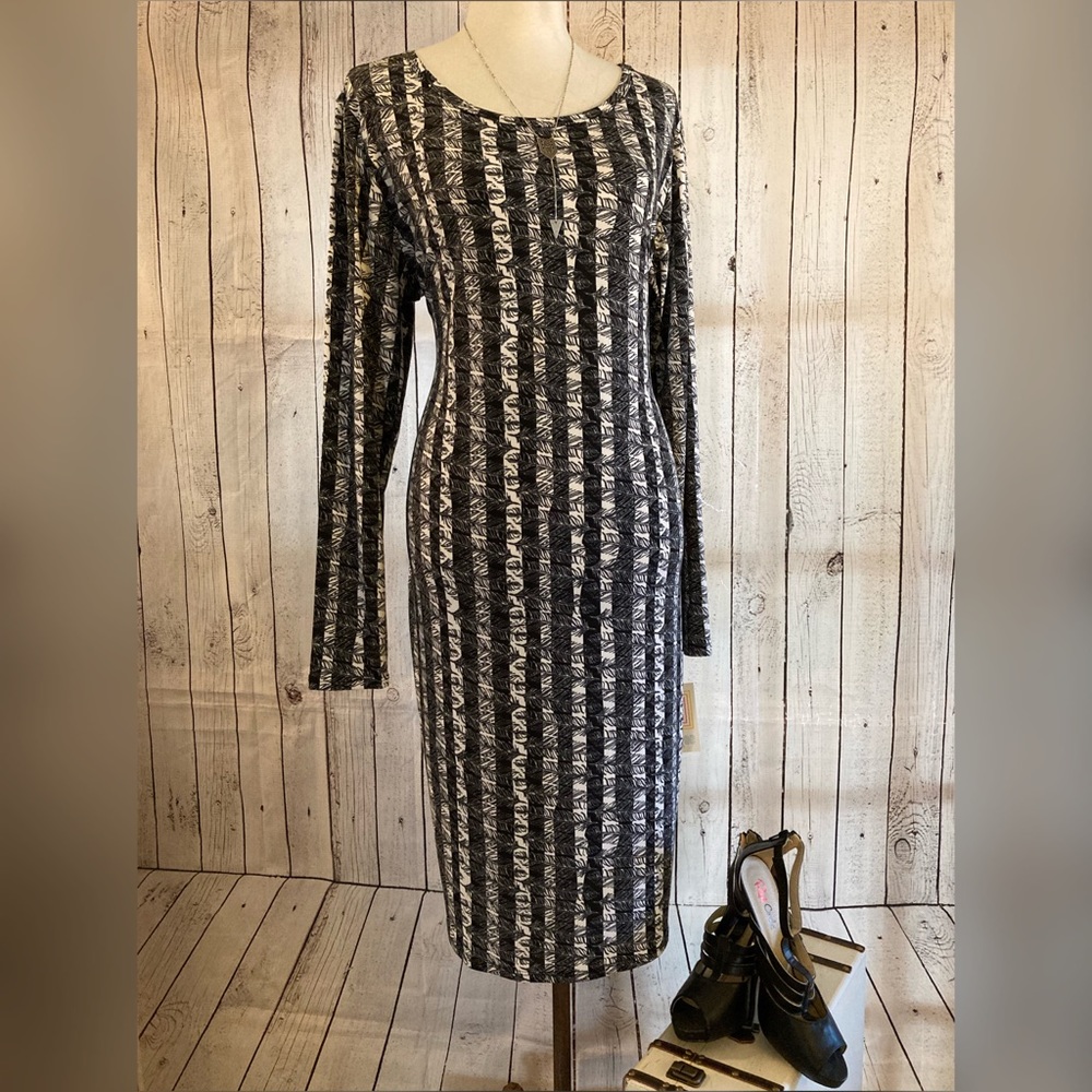 🖤NEW! LLR Debbie Sheath Dress (fit 1x)